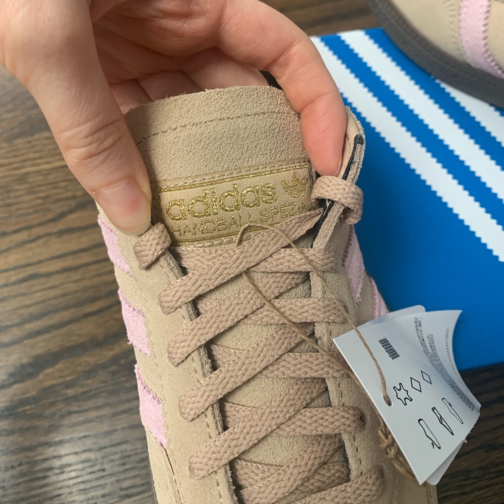 New Adidas Handball Spezial Shoes Warm Sandstone / Clear Pink / Gum Women’s 6.5 - Picture 7 of 9